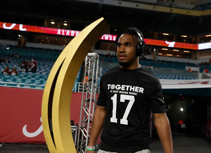 January 11, 2021, Alabama wide receiver Jaylen Waddle before CFP National Championship in Miami, FL.